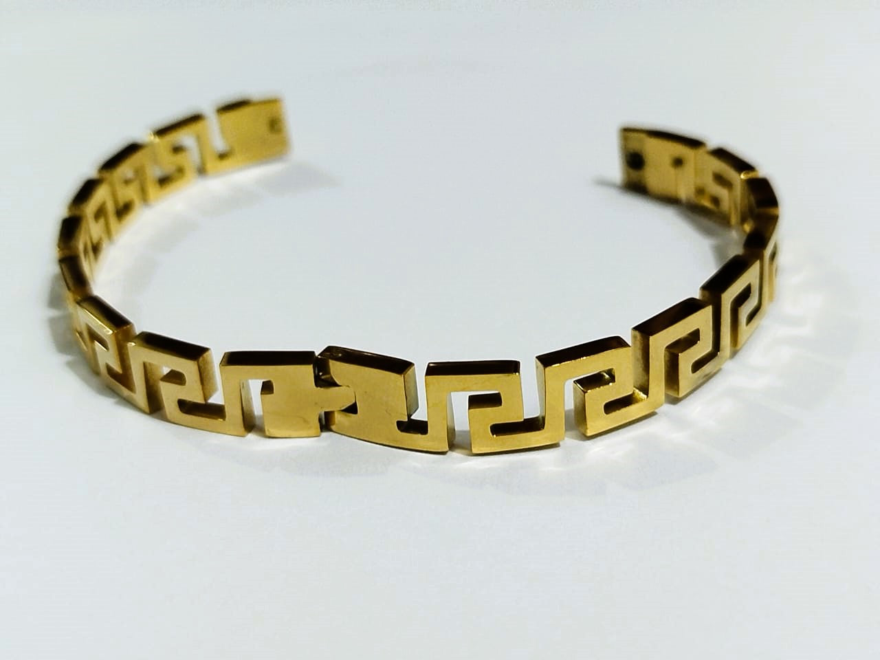 Openable Stainless Steel Bangle – Sleek & Durable Design | Mazia Fashion