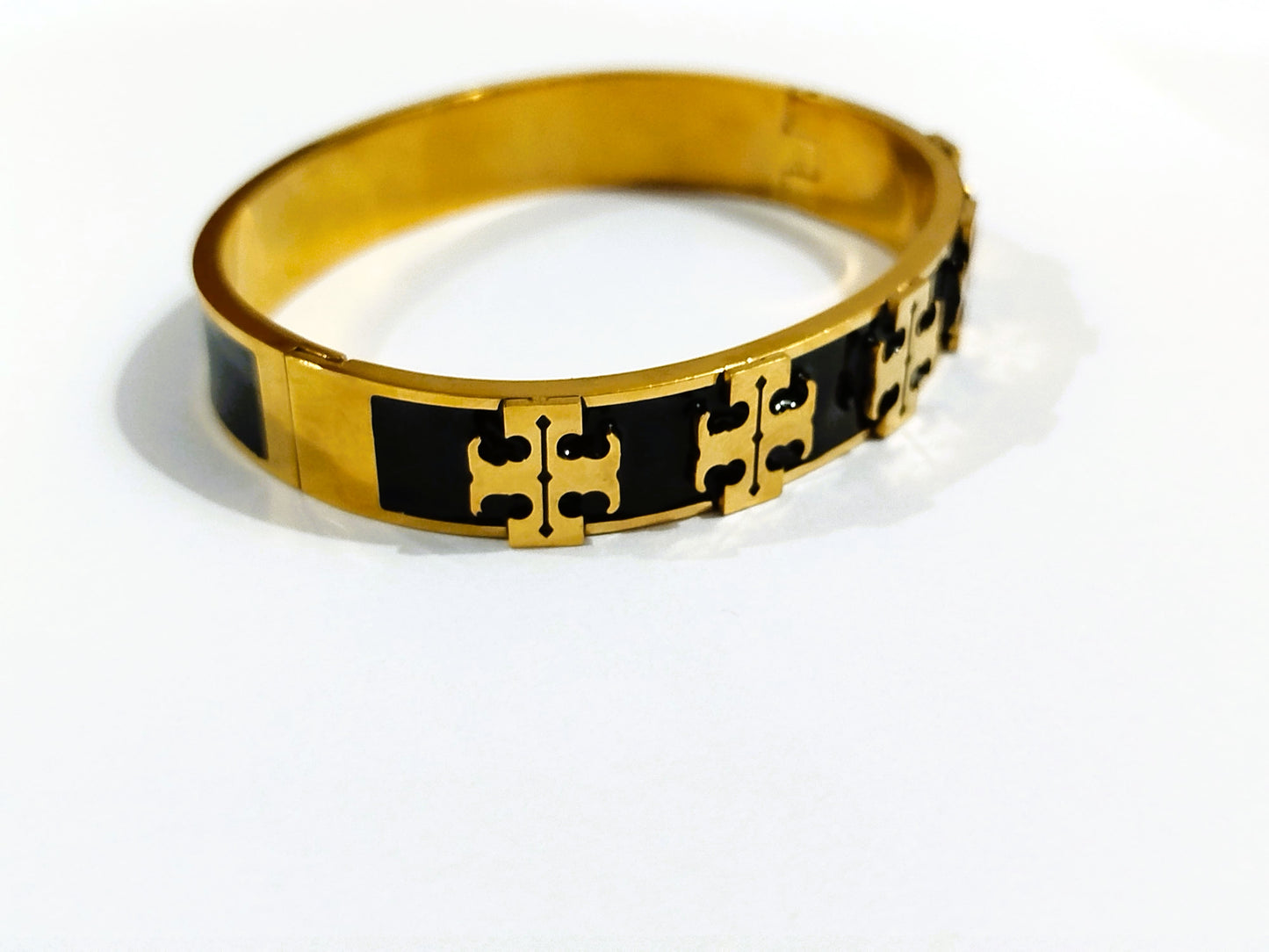 Elegant Stainless Steel Bangle for Women - Hypoallergenic & Tarnish Resistant | Mazia Fashion