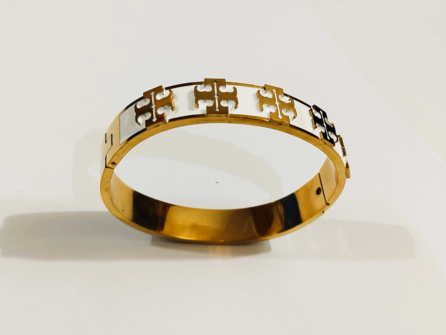 Elegant Stainless Steel Bangle for Women - Hypoallergenic & Tarnish Resistant | Mazia Fashion