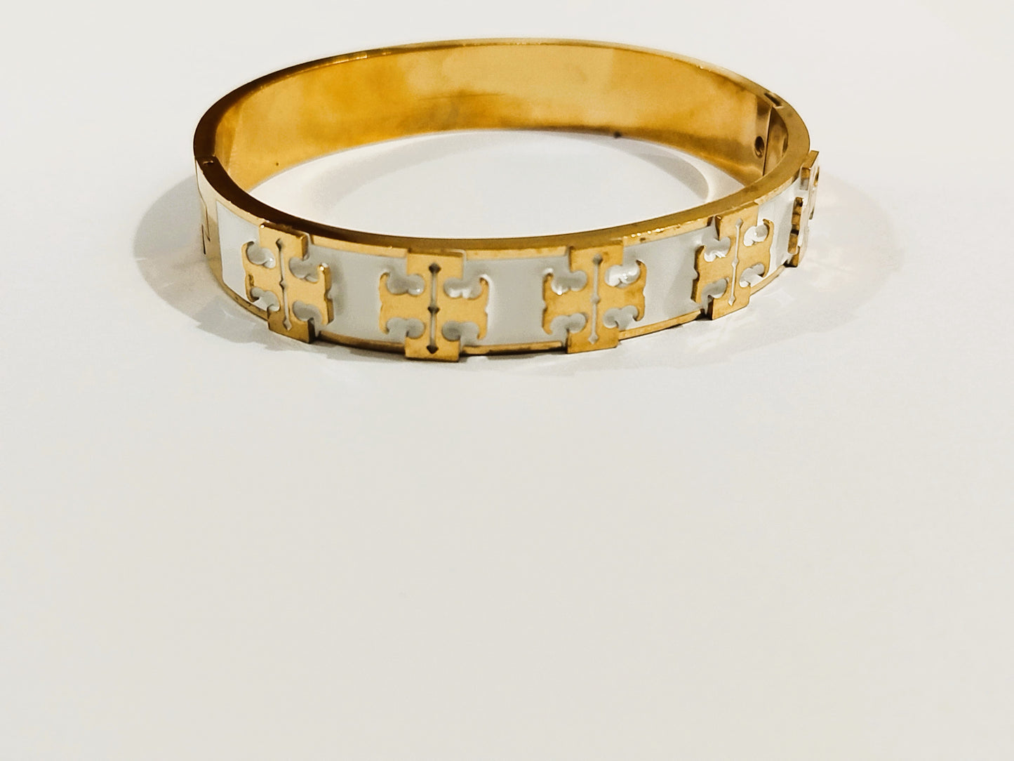 Elegant Stainless Steel Bangle for Women - Hypoallergenic & Tarnish Resistant | Mazia Fashion