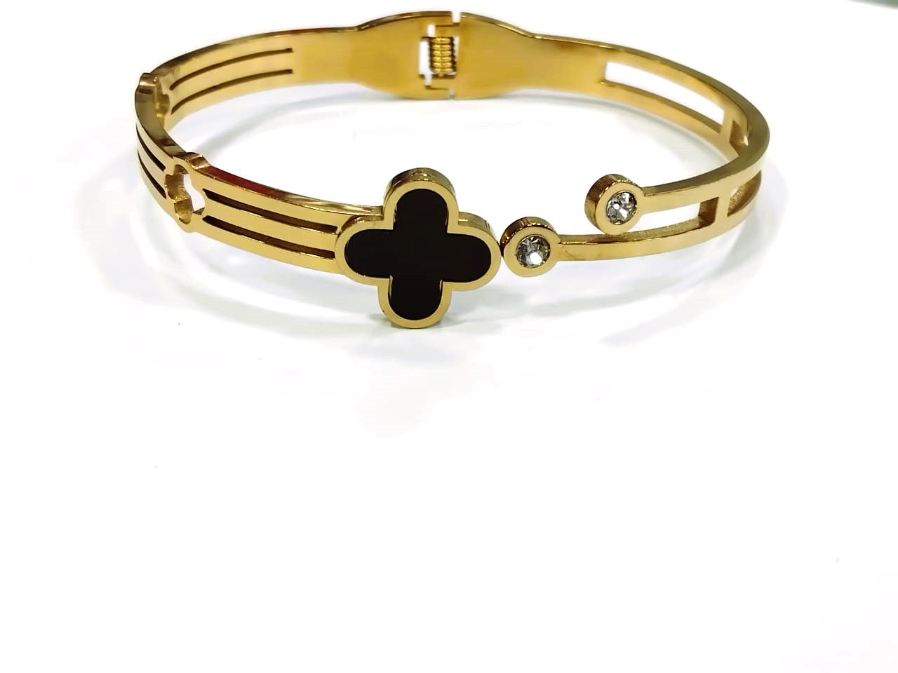 Clover Flower Bangle with Crystal Stones – Golden Stainless Steel