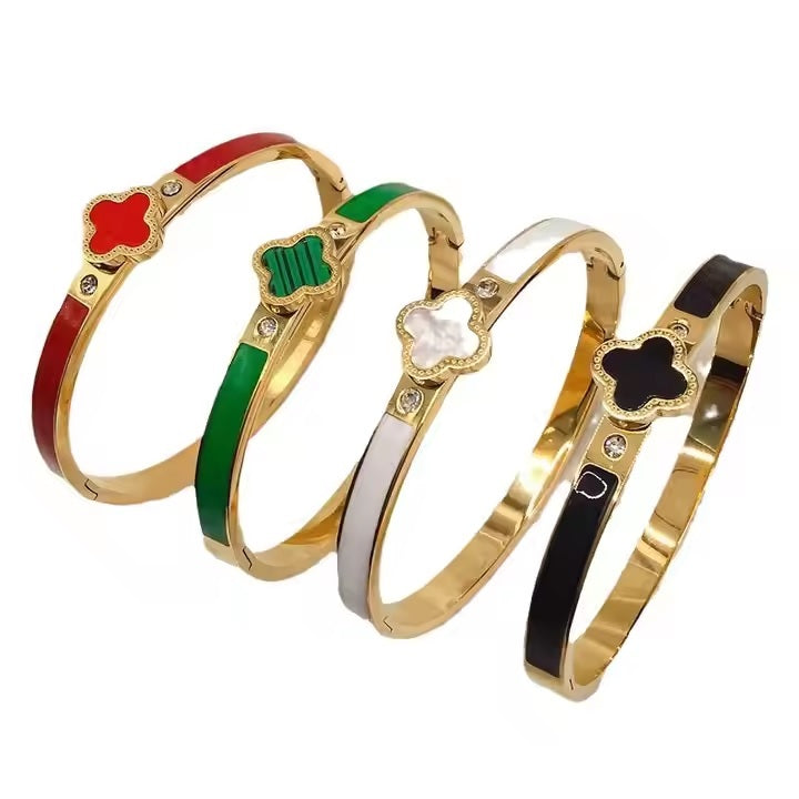 Four-Leaf Clover Bracelet – Openable Bangle with Crystal Stones | Stainless Steel | Mazia Fashion