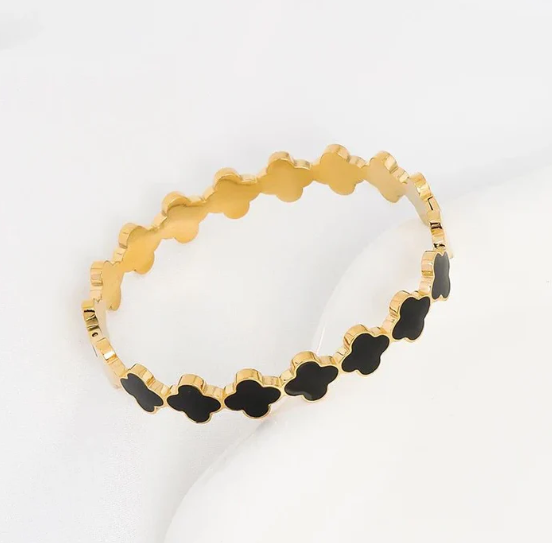 Elegant Multi Clover Bangle - Stainless Steel | Mazia Fashion