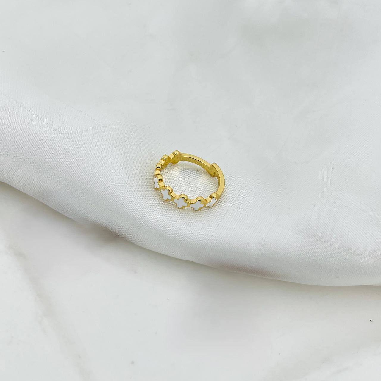 Elegant Multi Clover Ring - Stainless Steel | Mazia Fashion