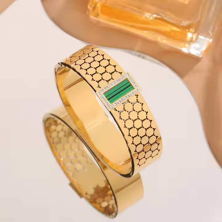 Vintage Honeycomb Diamond Bracelet – Retro Stainless Steel Bangle | Mazia Fashion
