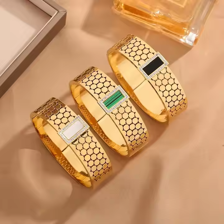 Vintage Honeycomb Diamond Bracelet – Retro Stainless Steel Bangle | Mazia Fashion