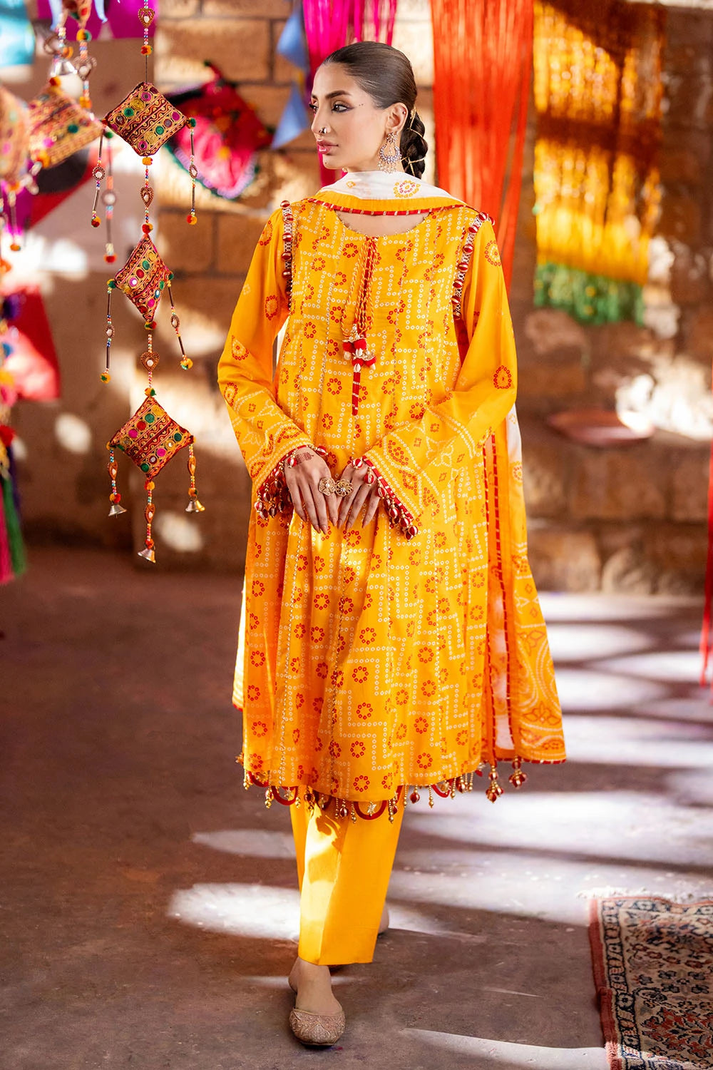 Gul Ahmed 3 Piece Unstitched Printed Lawn Suit CL-52170 A
