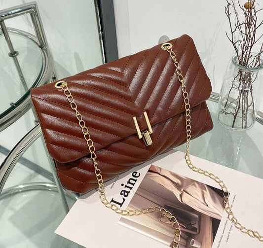 Small Brown Shoulder Bag with Long Golden Chain & Zip Closure – Elegant Crossbody | Mazia Fashion