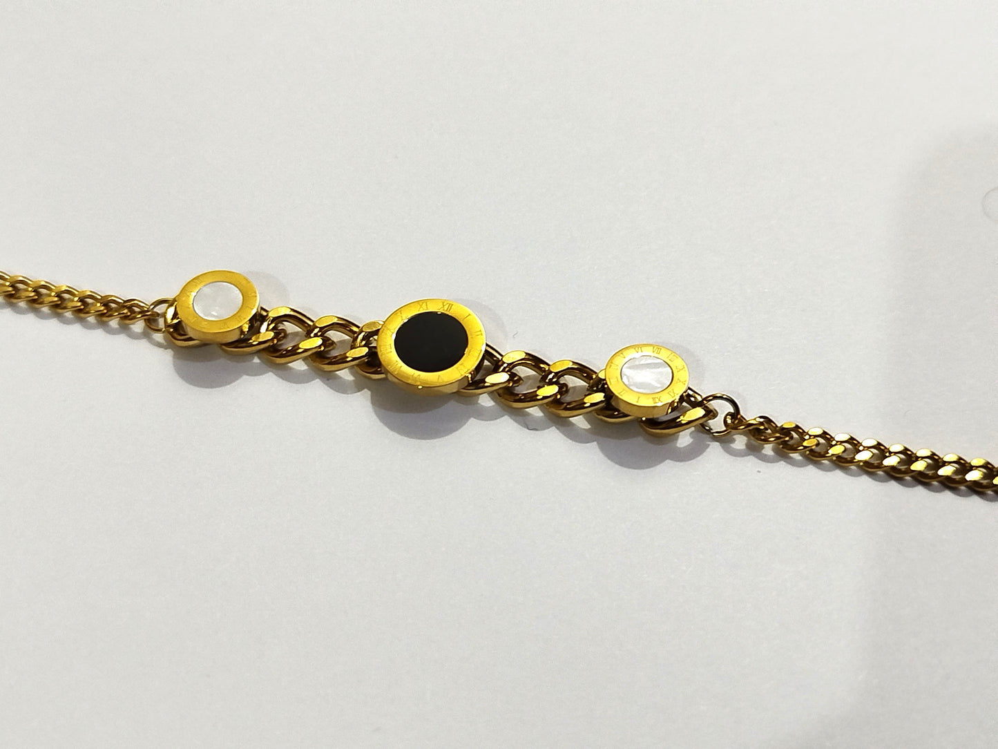 Roman Numeral Chain Bracelet - Golden Stainless Steel | Stylish & Durable | Mazia Fashion