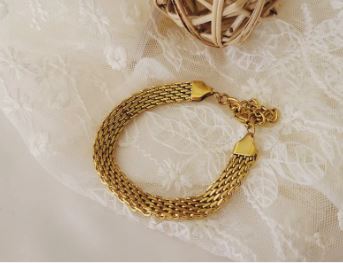 Golden Stainless Steel Chain Bracelet – Elegant & Durable | Mazia Fashion