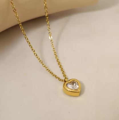 Mazia Fashion Heart Diamond Zircon Pendant Necklace – Stainless Steel Jewelry for Girls