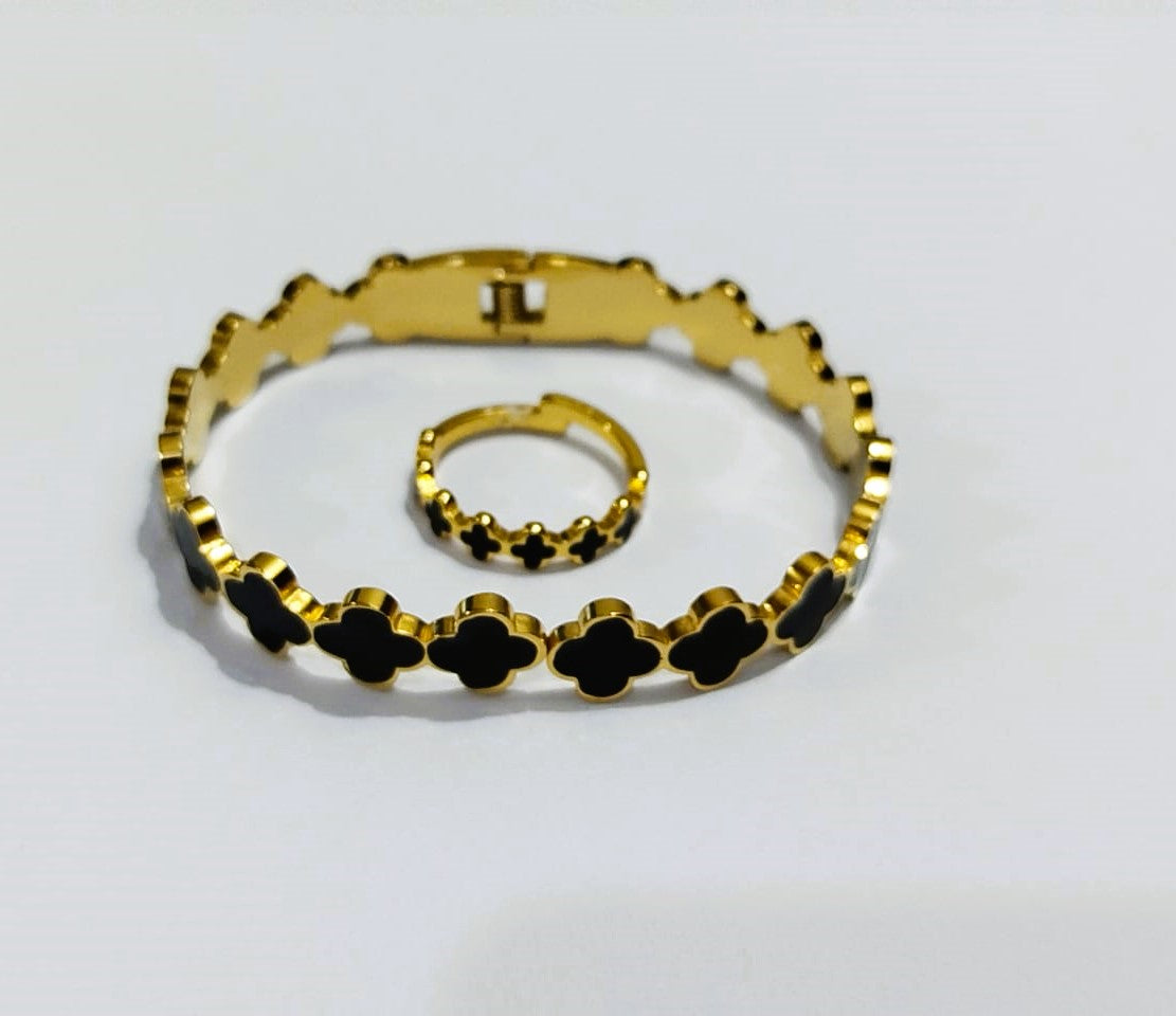 Elegant Multi Clover Bangle with Ring - Stainless Steel | Mazia Fashion