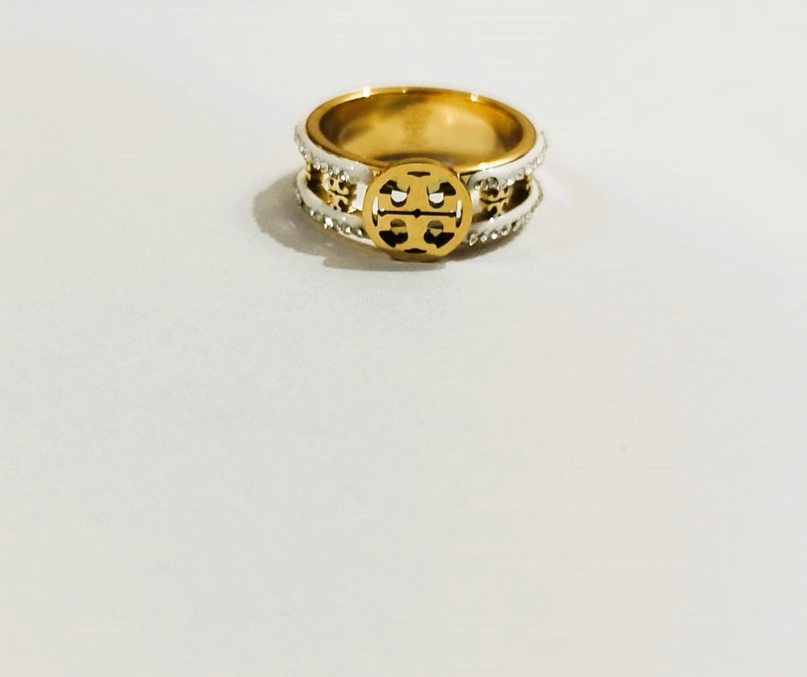 Golden Ring with Stylish Rinshin Diamonds – Elegant Fashion Ring for Girls | Mazia Fashion