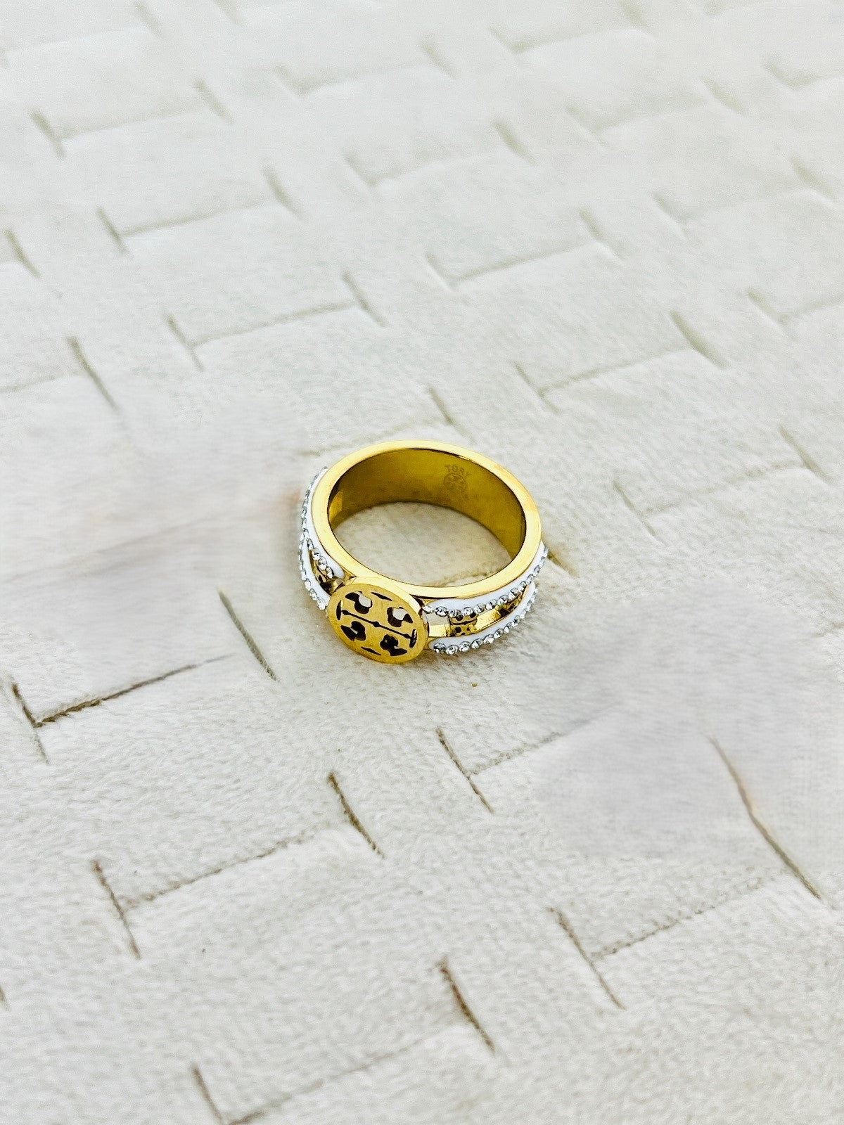Golden Ring with Stylish Rinshin Diamonds – Elegant Fashion Ring for Girls | Mazia Fashion