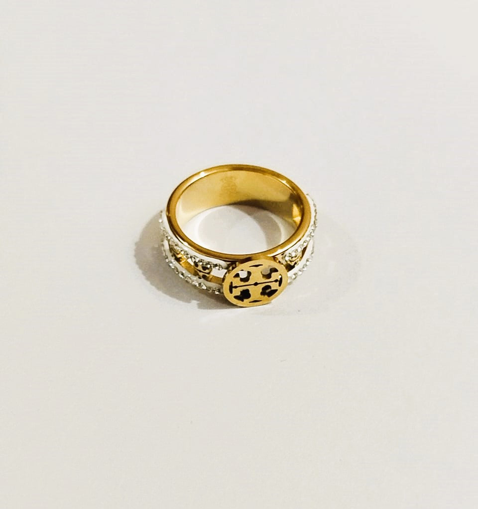 Golden Ring with Stylish Rinshin Diamonds – Elegant Fashion Ring for Girls | Mazia Fashion