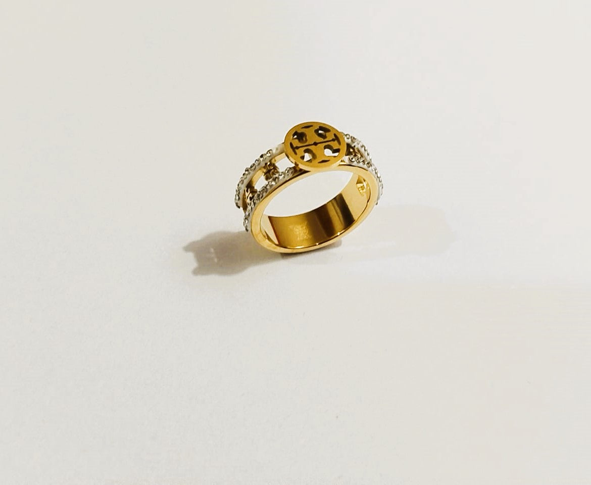 Golden Ring with Stylish Rinshin Diamonds – Elegant Fashion Ring for Girls | Mazia Fashion