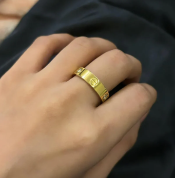 Golden Stainless Steel Ring with Crystal Stones | Mazia
