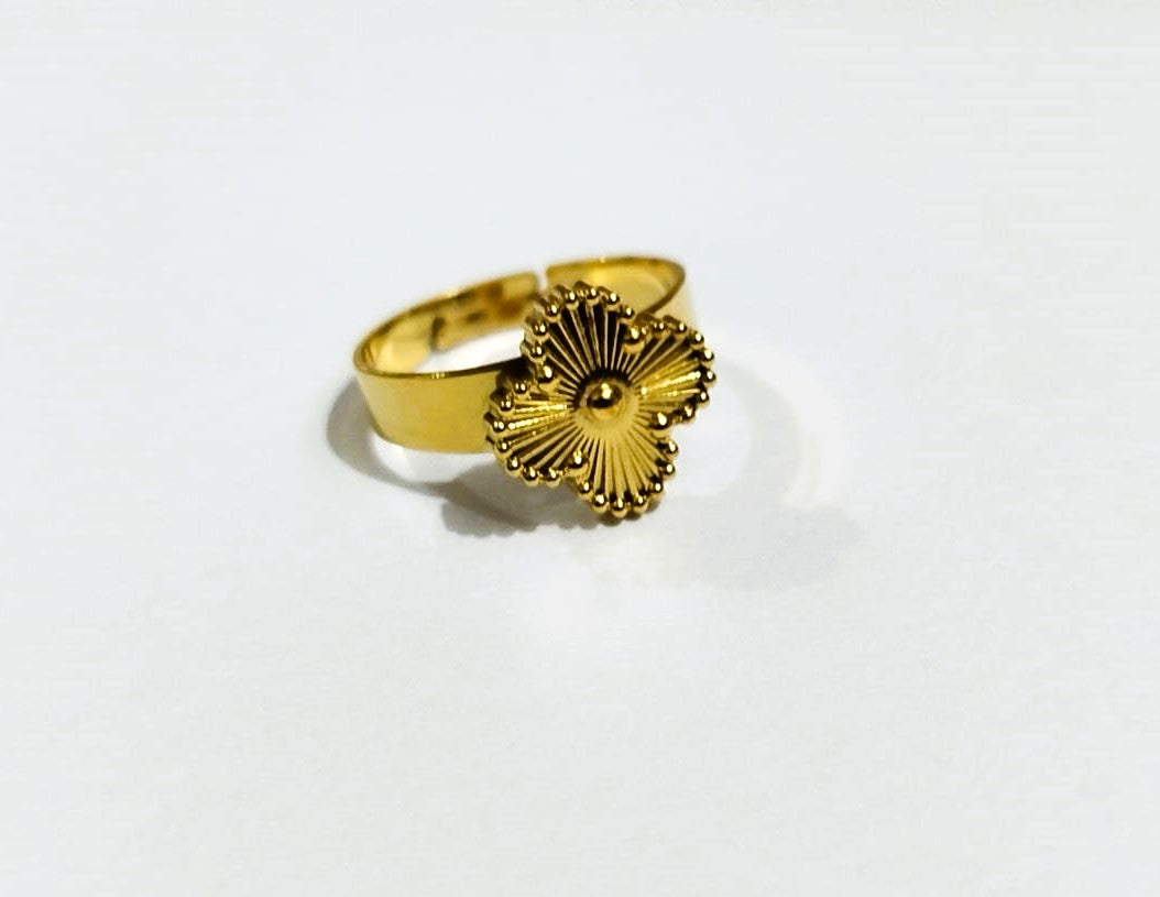 Golden Flower Clover Stainless Steel Ring for Girls – Elegant & Tarnish-Free | Mazia Fashion