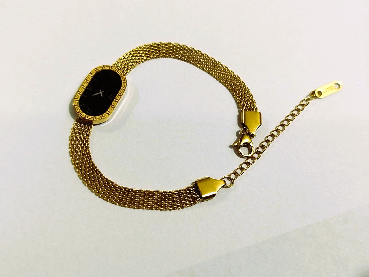 Bracelet Watch Style – Stylish Stainless Steel Timepiece Mazia Fashion